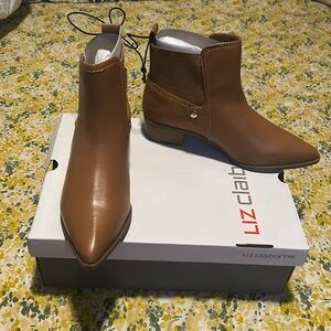 Liz Claiborne LC Barrington honey ginger/tan ankle boots. Brand new w tags 6M